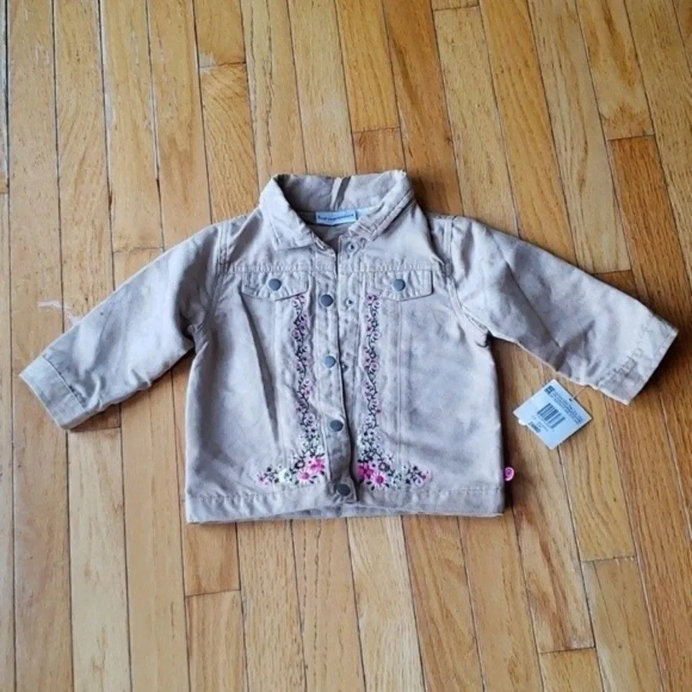 NWT Floral Lightweight Jacket 24 months. Sooooo soft!